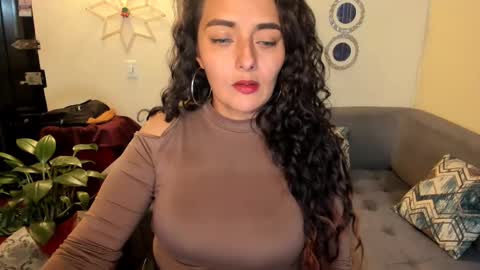  emma luxy online show from February 18, 4:37 am