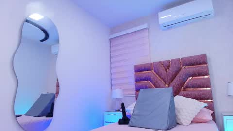 emma online show from November 13, 11:53 am