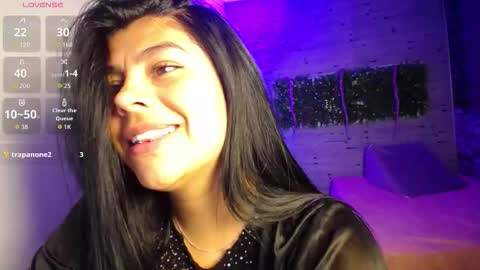 emma_petit07 online show from January 7, 8:56 pm