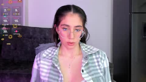 Emma online show from December 31, 3:01 am