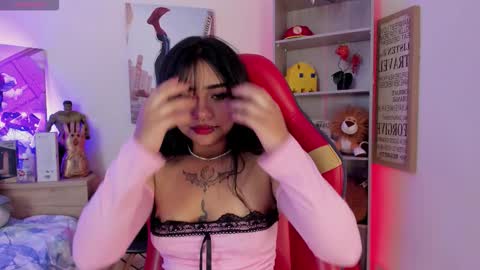 EMMA  online show from March 24, 11:43 pm