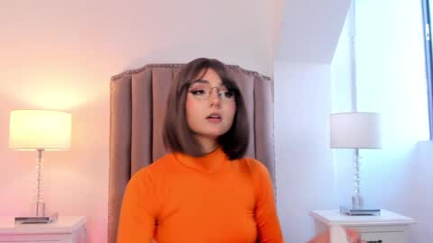 Snapshot of emma_torres__ chatting on March 8, 11:56 am Ema online show from March 8, 11:56 am