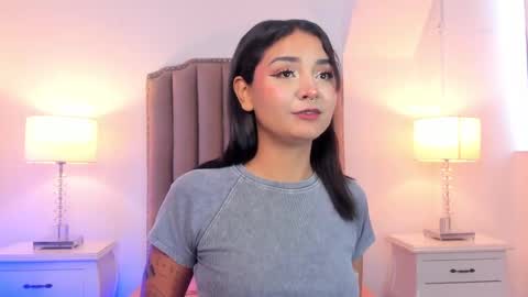 Snapshot of emma_torres__ chatting on March 3, 11:58 am Ema online show from March 3, 11:58 am