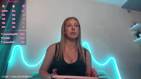 emmaandjake online show from November 27, 3:04 pm