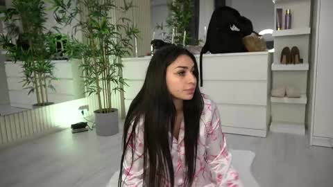 emmablanco online show from April 14, 5:18 am