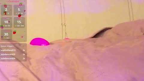 Emma online show from December 20, 4:00 pm