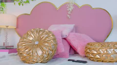 Welcome Im yosein  Your love is my passion activate it with your tips and enjoy with me online show from October 26, 1:56 am