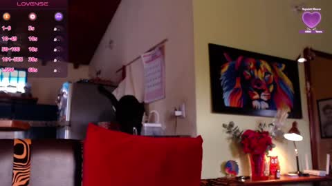 Snapshot of emmahenderson chatting on February 24, 1:19 pm Andrea online show from February 24, 1:19 pm