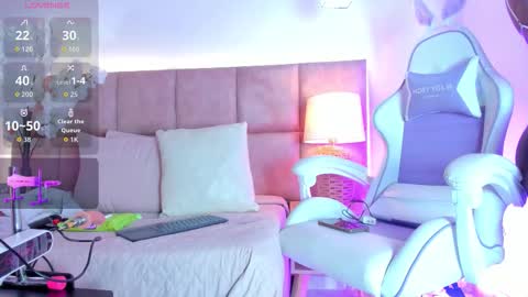 emmalove01 online show from March 5, 3:02 am