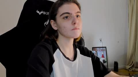 Emma online show from January 31, 8:22 pm