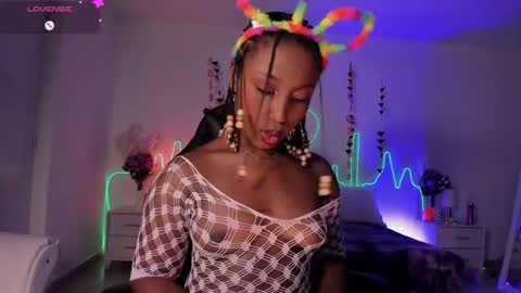 Sara online show from October 17, 11:35 am