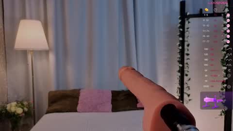 Emmi online show from November 17, 1:12 pm