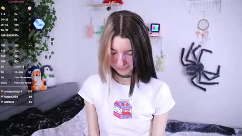 emmie_everly online show from December 19, 1:03 pm