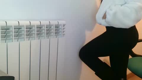 emmie online show from January 13, 9:02 am