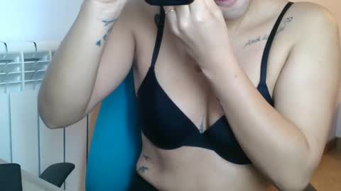 emmie online show from October 6, 7:36 am