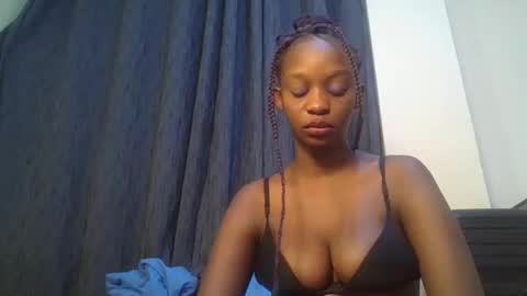 empress_emma online show from April 13, 8:59 am