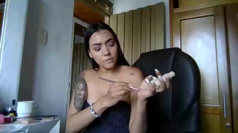 emyli lopez online show from February 18, 4:50 pm