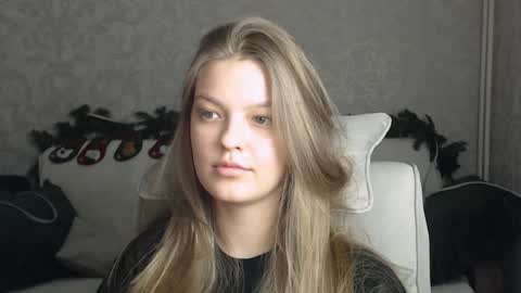 Snapshot of emysway chatting on January 28, 1:38 pm EmySway online show from January 28, 1:38 pm