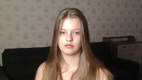 Snapshot of emysway chatting on March 8, 9:46 am EmySway online show from March 8, 9:46 am