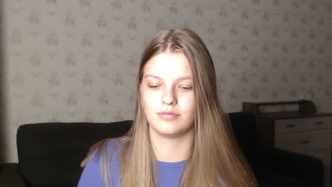 Snapshot of emysway chatting on December 30, 8:47 pm EmySway online show from December 30, 8:47 pm
