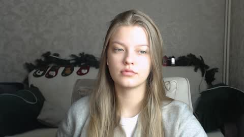 Snapshot of emysway chatting on January 26, 1:20 am EmySway online show from January 26, 1:20 am