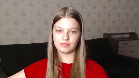 Snapshot of emysway chatting on February 28, 3:59 pm EmySway online show from February 28, 3:59 pm