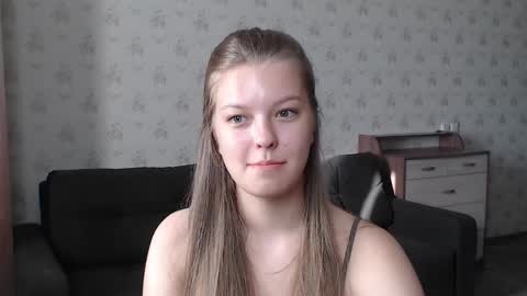 Snapshot of emysway chatting on September 27, 3:03 am EmySway online show from September 27, 3:03 am