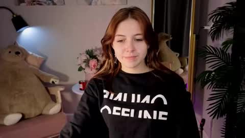 enchanted_bella online show from October 14, 1:25 pm