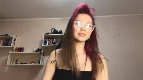 Margot online show from April 14, 4:07 pm