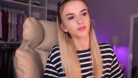 entya online show from September 30, 5:46 am