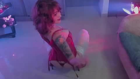 Leyla online show from December 18, 1:54 am