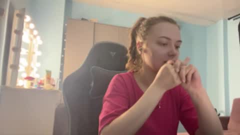 Lily online show from March 2, 8:21 am