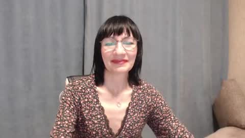 ericablack8 online show from April 15, 7:36 pm