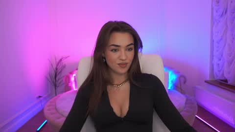 Erica online show from December 21, 2:21 pm