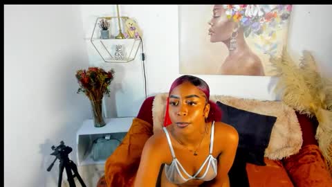 E R I K A  - L  Y R I C S online show from February 12, 5:42 am