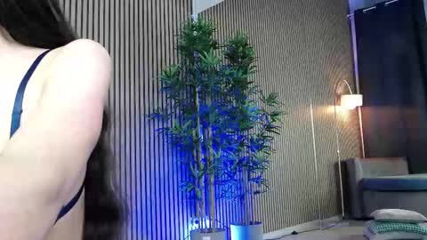 erikarossee online show from February 20, 6:26 am