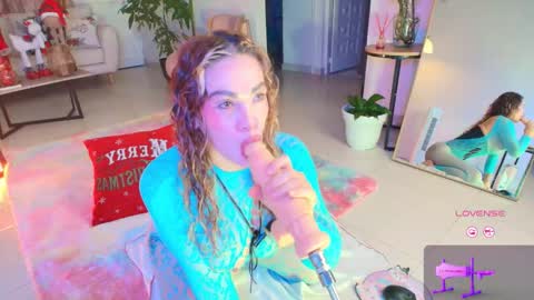 TINY  online show from November 27, 4:48 am