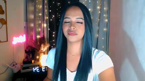 scarlet online show from February 22, 1:34 pm