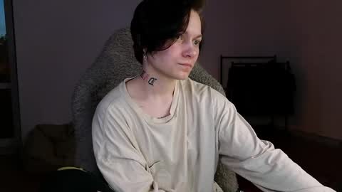 esajukyy online show from May 28, 3:32 pm