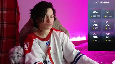 esajukyy online show from November 25, 3:03 pm