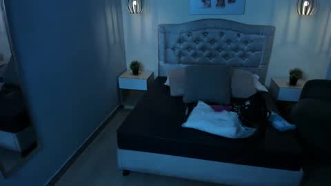 Escarlet online show from February 24, 12:04 pm