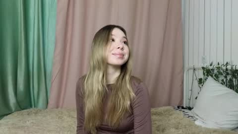 Jennifer online show from February 19, 9:28 am