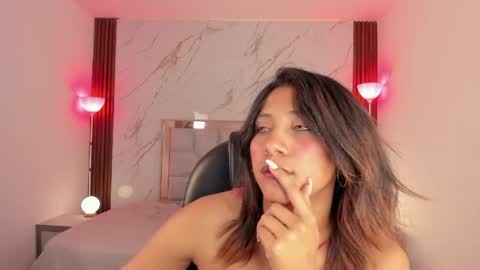 esperanzamora online show from May 29, 5:11 pm