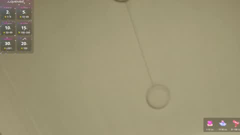 estefany online show from November 30, 3:21 am