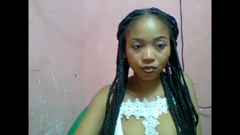 estelah20 online show from November 18, 11:11 am