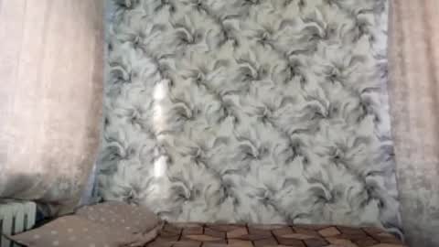 estellekirbo online show from February 9, 11:34 am