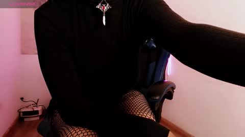 Moon online show from March 11, 10:01 pm