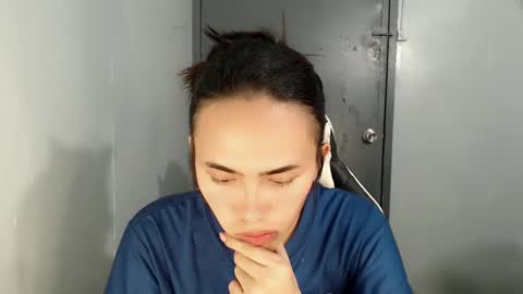 YELLA online show from January 3, 11:25 am