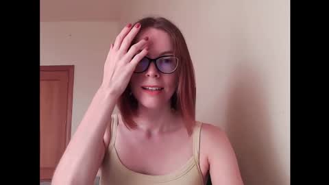Snapshot of eva_cutesmile chatting on September 19, 12:04 pm Eva online show from September 19, 12:04 pm