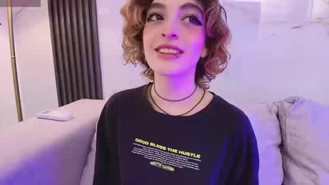 Snapshot of eva_halsey chatting on September 12, 9:00 pm E V A online show from September 12, 9:00 pm
